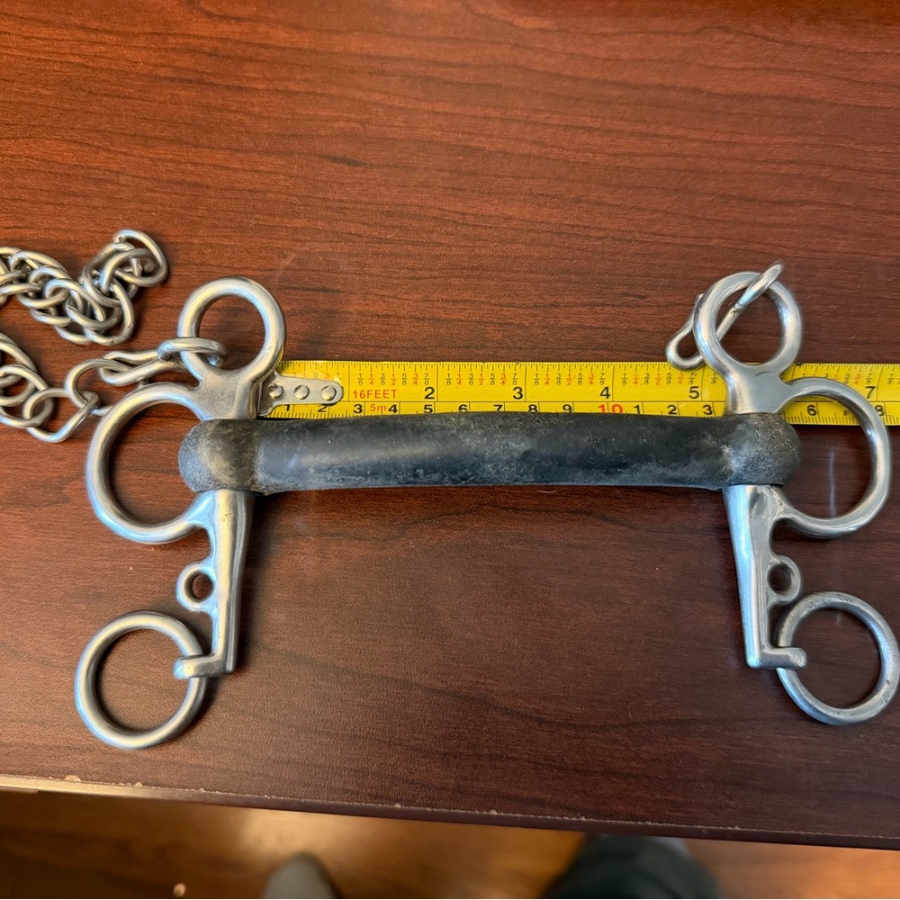5” rubber Pelham straight bar